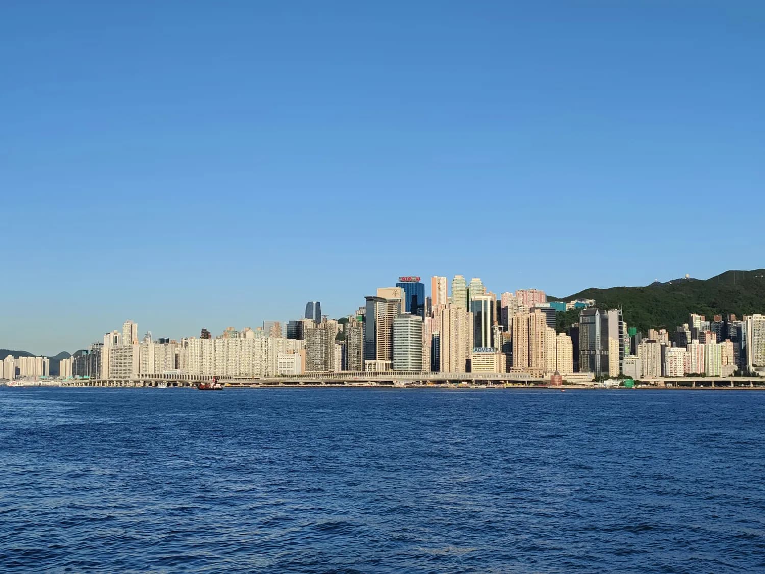 游辽宁必去三地：星海广场看现代，故宫览历史，千山赏四季