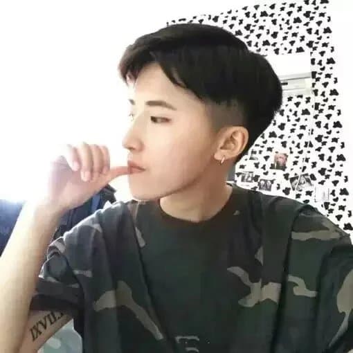 香薰精油和蜡烛哪个好？全方位对比分析