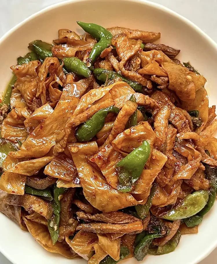 辣椒炒豆皮制作教程：食材准备、详细步骤与烹饪技巧全解析