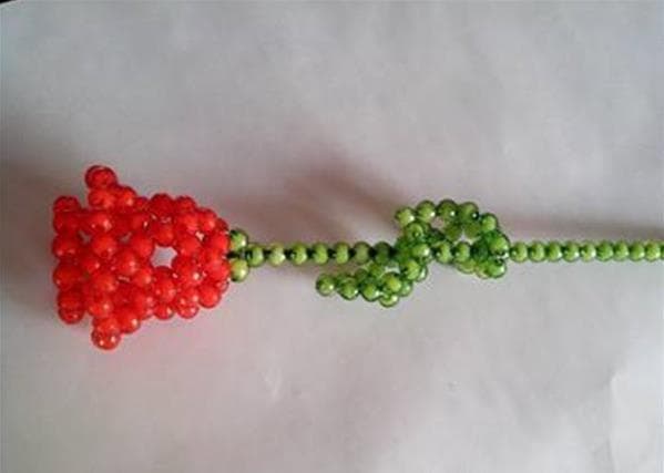 手工DIY串珠玫瑰花的编法详细步骤图解