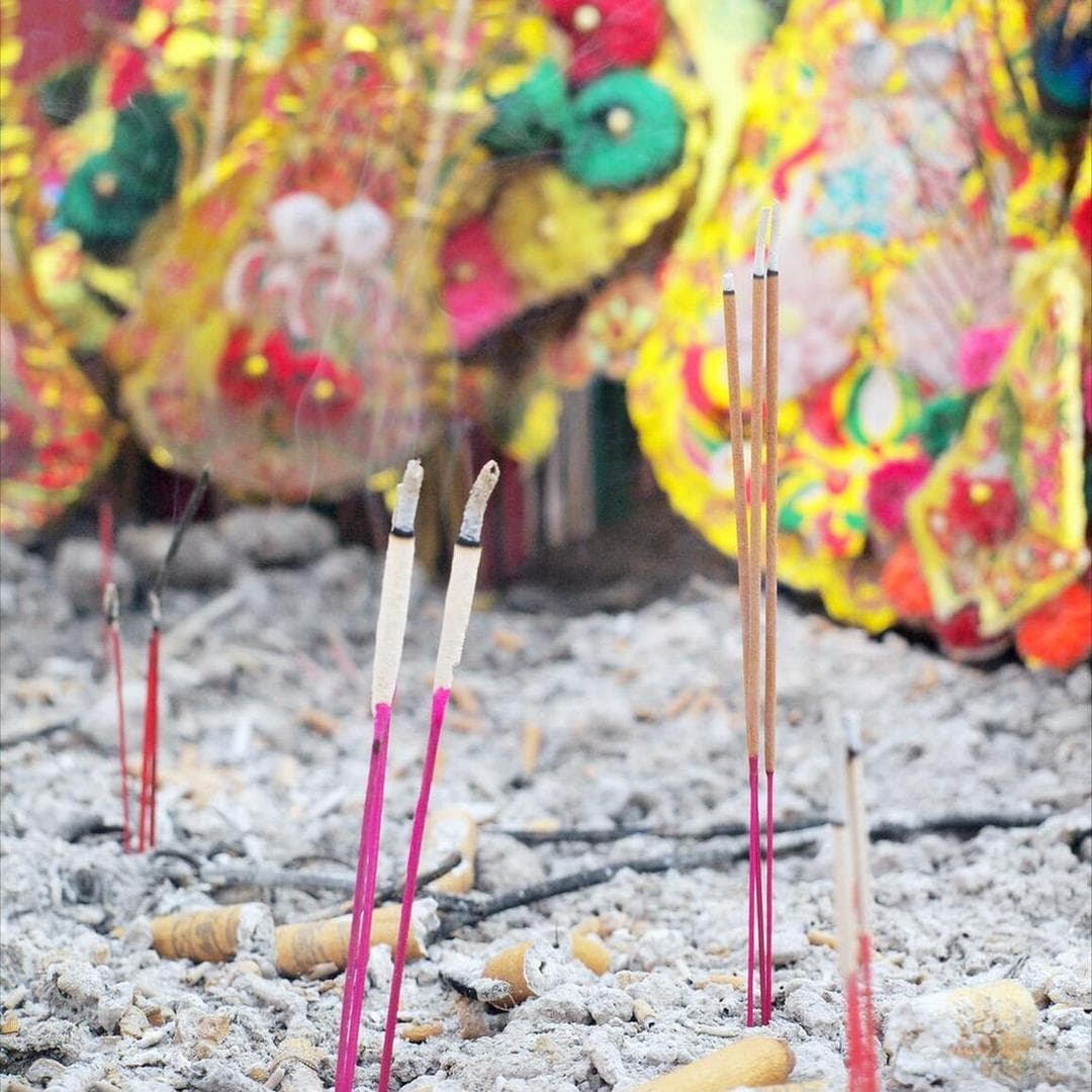 老话：“雨浇棺，人财疏，雪落坟，出贵人”，什么意思？有道理吗