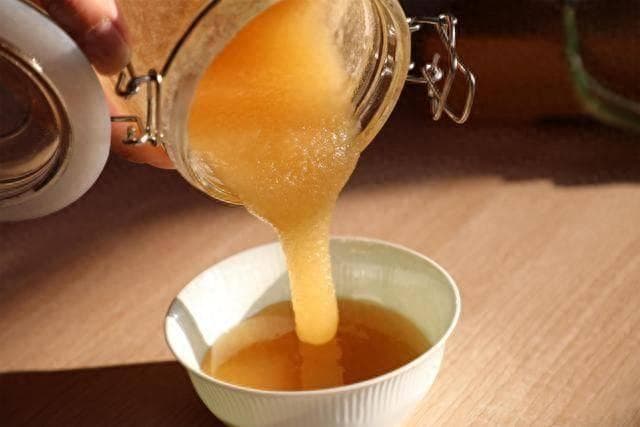蜂蜜为什么比白糖好，怎么选择一款好的蜂蜜水呢