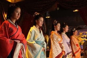 揭秘清朝皇后：地位、职责与权力