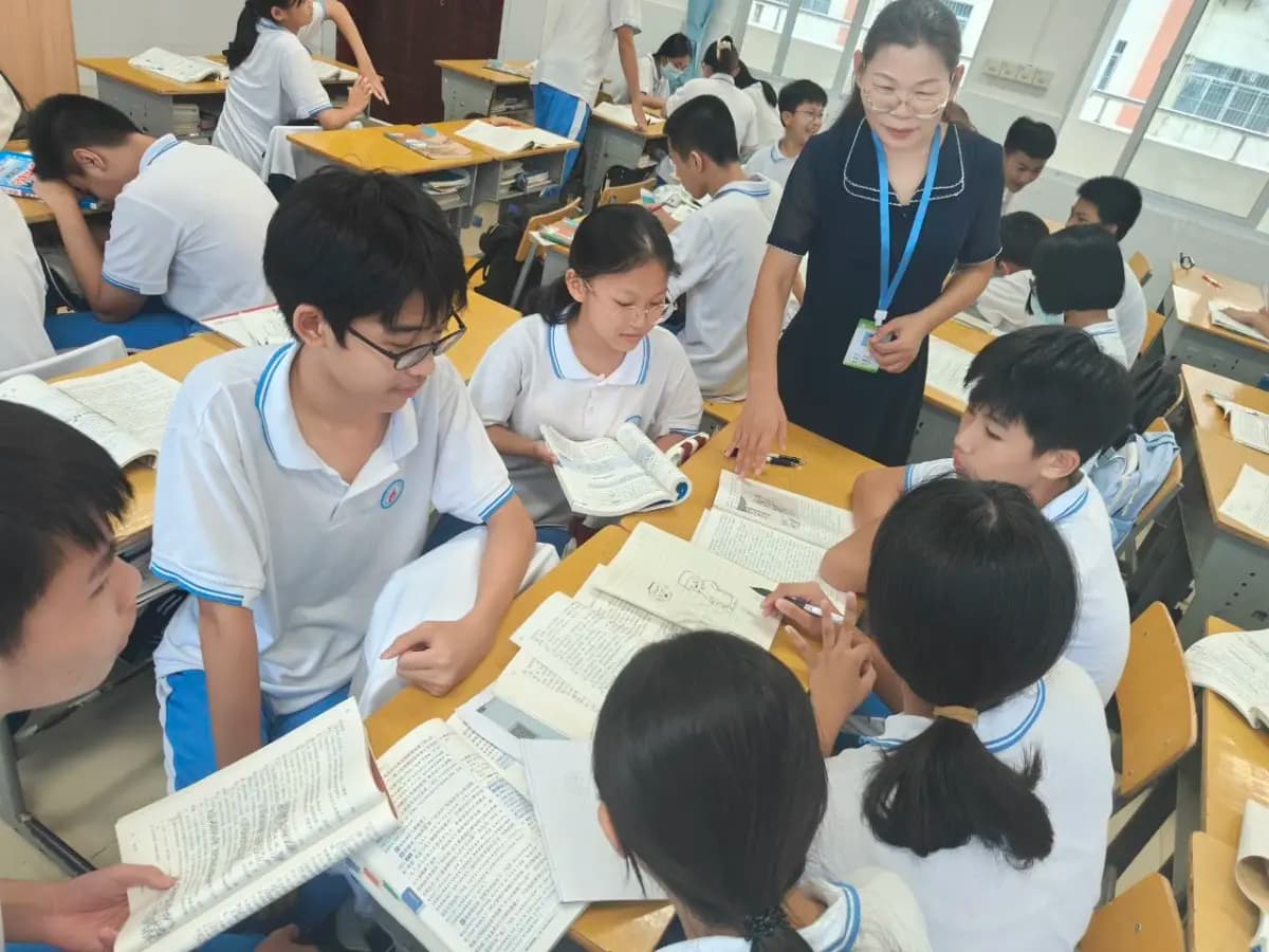 良好的同伴关系帮助学生走向成功