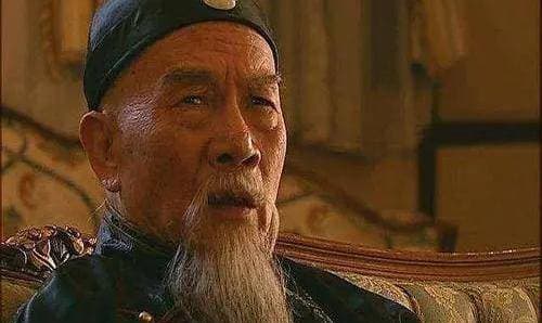 李鸿章的最高官职，放在今天相当于什么职务？官职太高你可能不信
