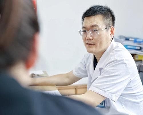 面红耳赤、脸色铁青、满脸愁容……心情不好真会让人变丑！