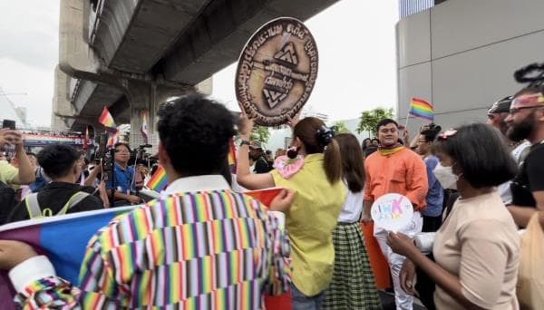 LGBTQ+在泰国的权利和代表权的挑战和胜利
