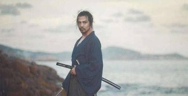 高度自律的宫本武藏：一生60余战无一败绩，为了安全从不洗澡