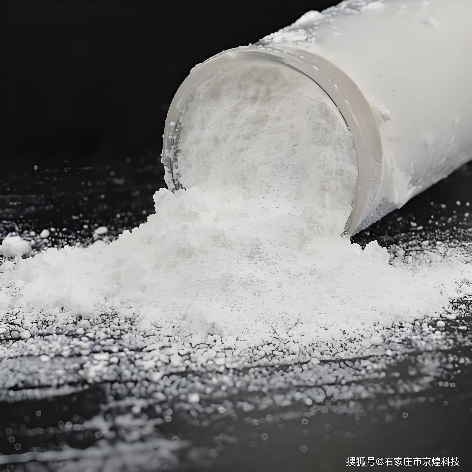 钛酸锂电池所使用的钛白粉（也就是高纯度二氧化钛）受到了颇多关注