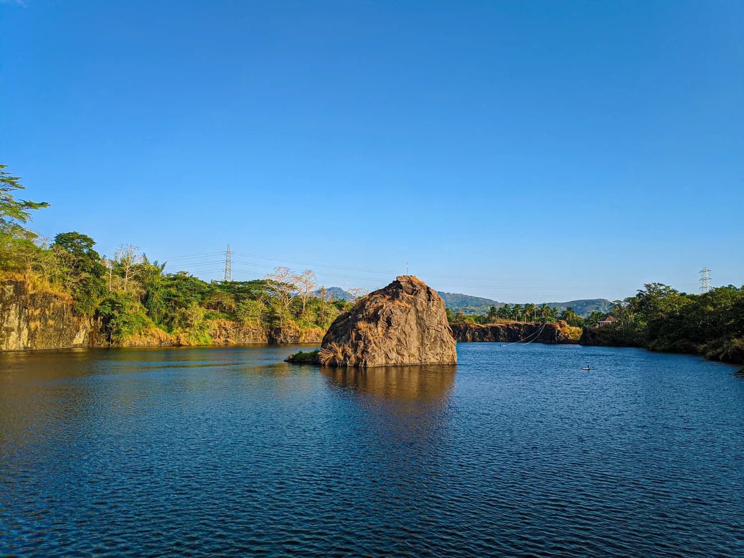 冬游湛江必打卡：湖光岩世界地质公园