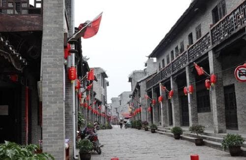 广西一隐藏古镇走红，景色绝美民风淳朴，被称为“解压胜地”