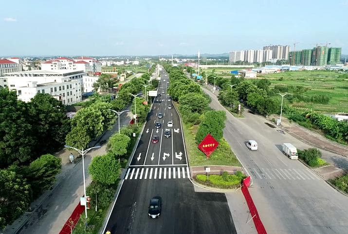 路网建设“加速度” 城市“经脉”更畅通——桂平市优化城市交通路网建设综述