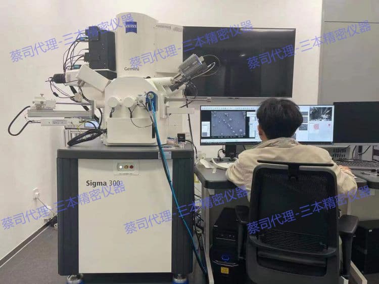 蔡司工业显微镜解决方案：血液透析导管微孔形貌的精密探索