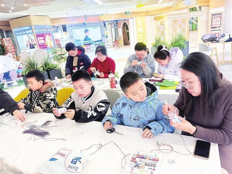 兰州：社区、工会、妇联、志愿者等多方共同发力 托管兴趣班，暖心陪护寒暑假孩子们
