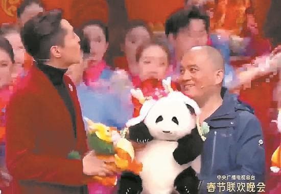 谭爷爷的25年：从普通饲养员到“熊猫爷爷”