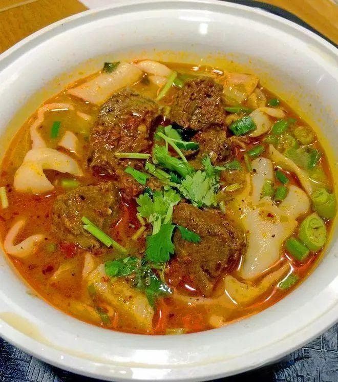 郑州六大烩面馆全攻略：从老字号到网红店，总有一款合你口味