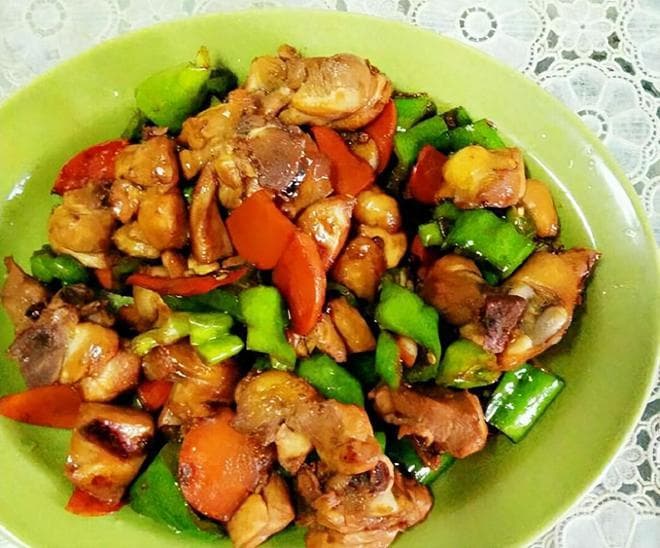 炒鸡腿肉的鲜嫩秘诀：从选材到烹饪的完整指南