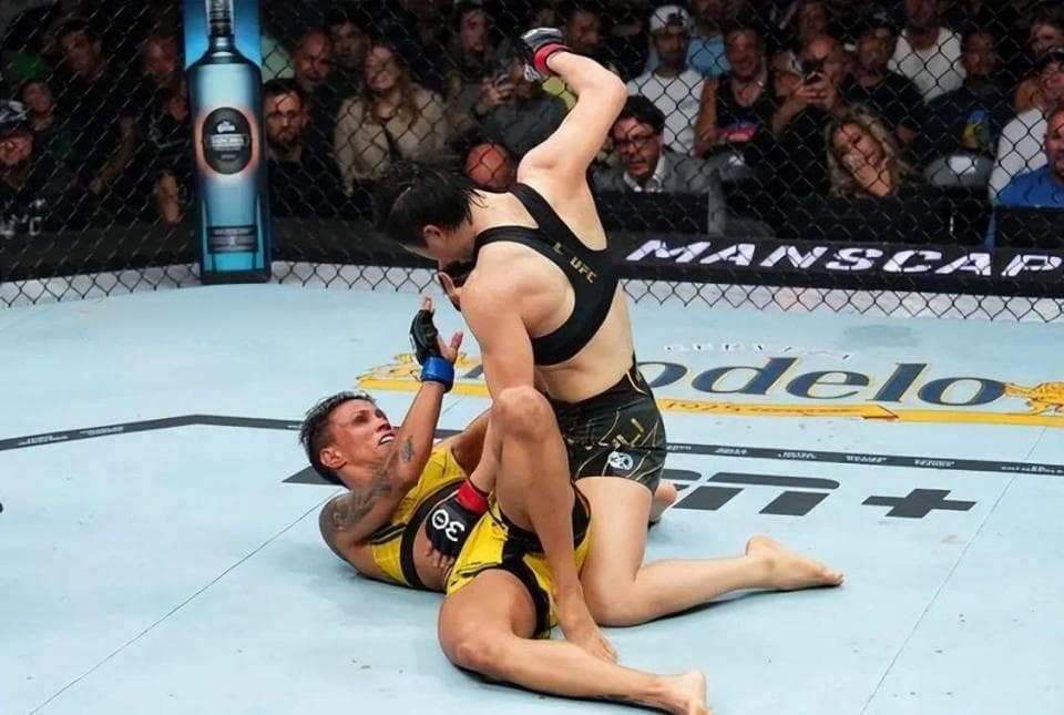 张伟丽UFC300战闫晓楠：中国德比战或创收入新高