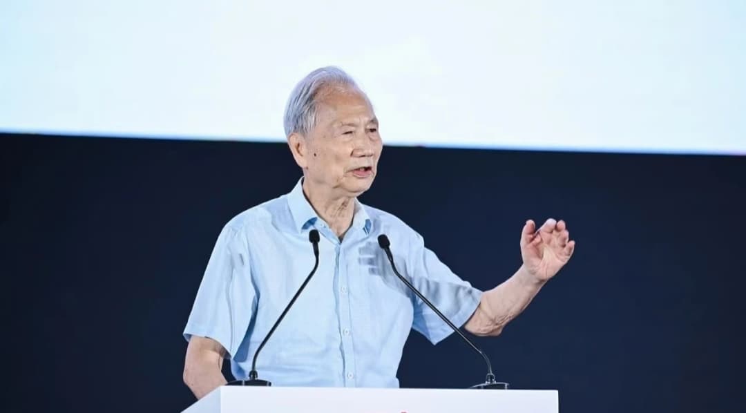 中国科学院院士张钹：大语言模型“三大能力”与“一大缺陷”不容忽视