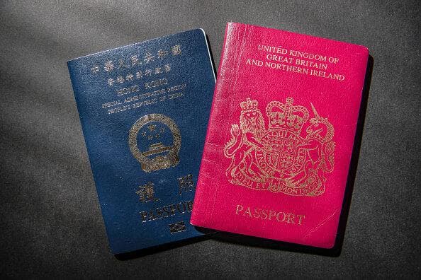 2025年旅行必备清单：八大准备事项全攻略