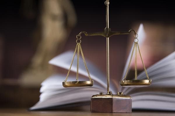 老师敷衍学生是否构成违法：从法律角度解析教育行为的责任与边界