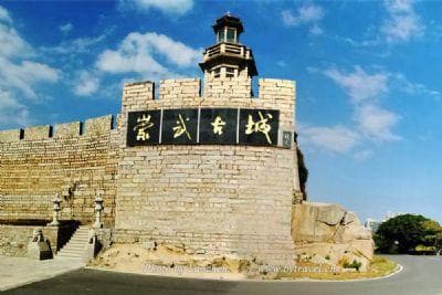 崇武古城：福建现存最完整的花岗岩滨海石城