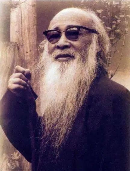 张大千：艺术巨匠与传奇人生