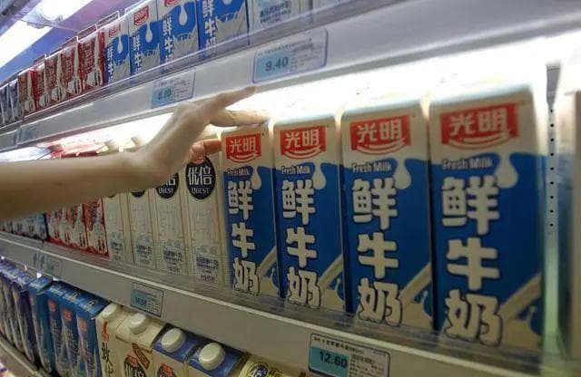 临期的牛奶能不能喝？一文读懂牛奶保质期秘密