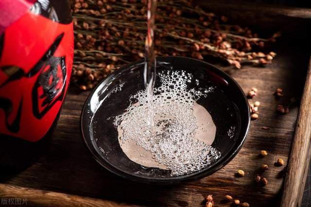 纯粮食白酒为什么那么受欢迎