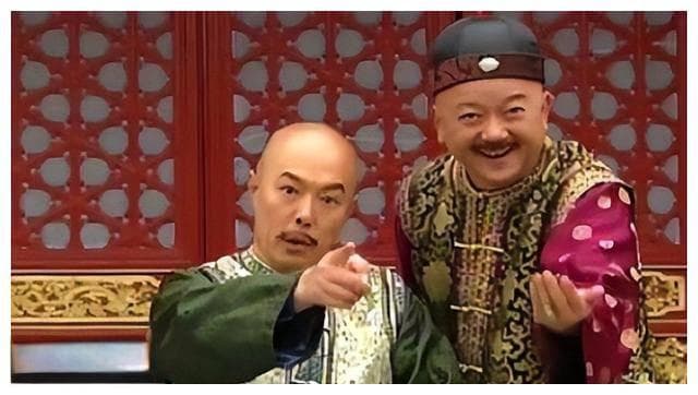 清朝皇帝乾隆为何对和珅百般包容？三个理由就能说明