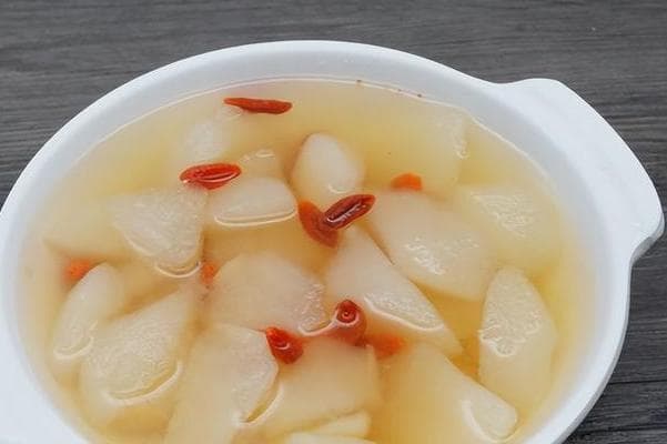 “润肺止咳”的五种食材，比吃药更安全省钱，润肺化痰，清热解毒