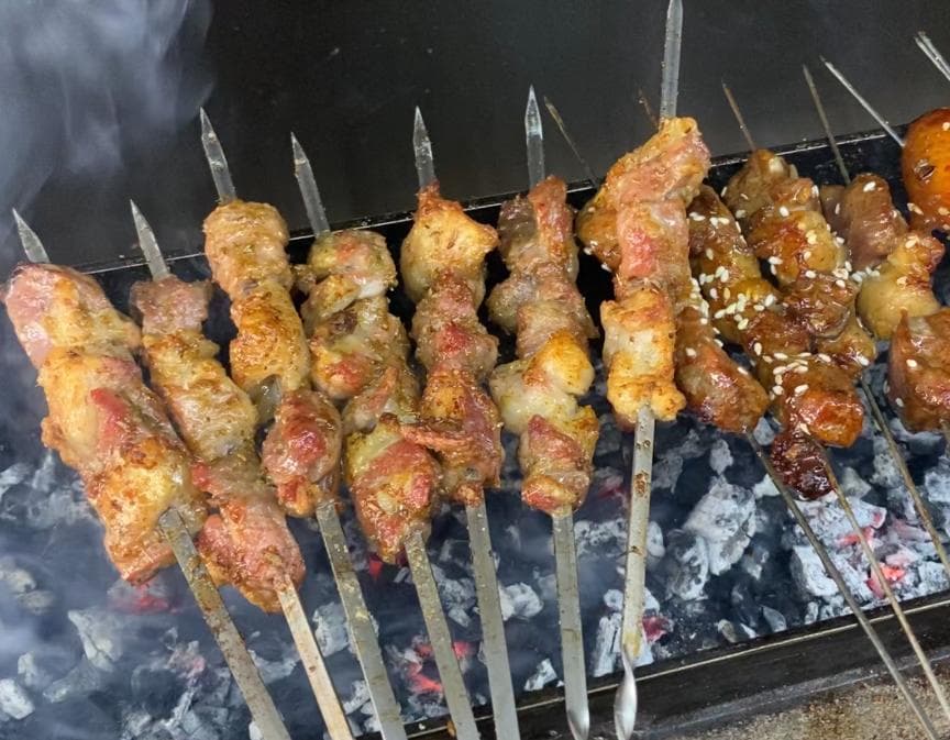 烤羊肉串的羊肉怎么腌制？烤羊肉串选哪个部位的羊肉？