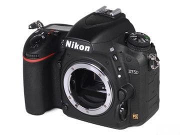 尼康D700 vs D750：二手市场上的性价比之王