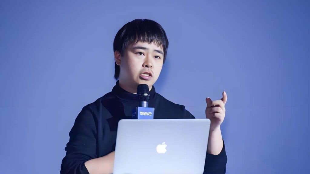 李尚龙：从叛逆青年到AI时代导师，一个”斜杠狠人”的破圈之路