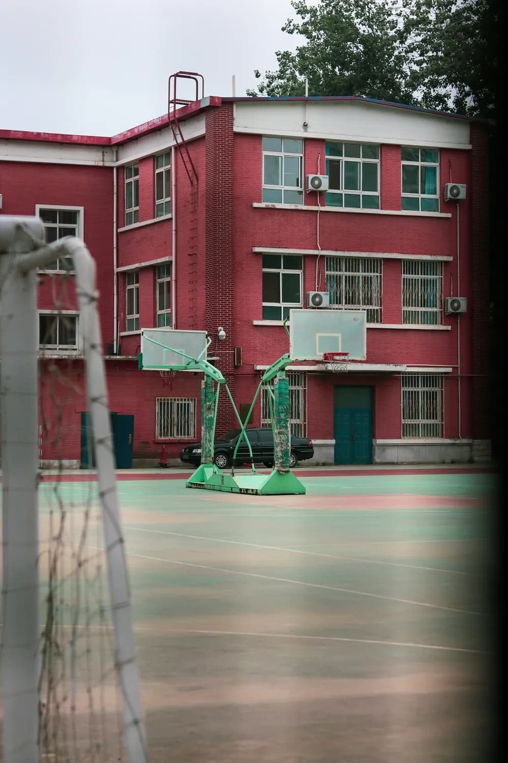 李易峰嫖娼风波后，《操场》还能上映吗？