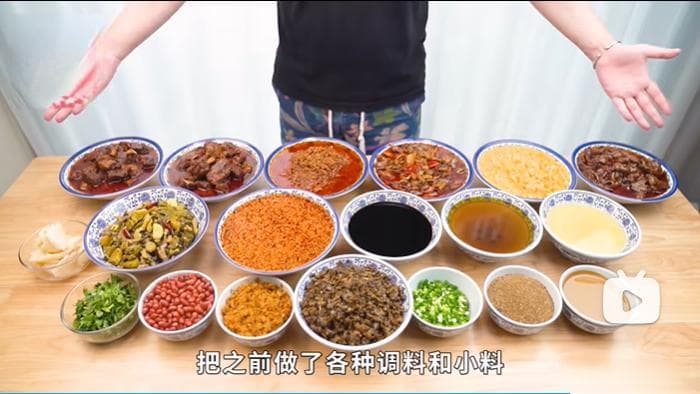 B站最详细的重庆小面制作教程！从面条到浇头的完整攻略