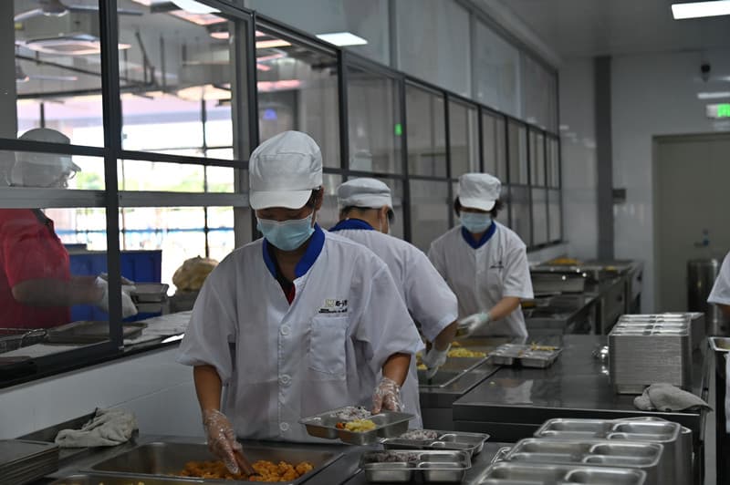 确保学生吃饱吃好，中山市推动学校打造规范化食堂