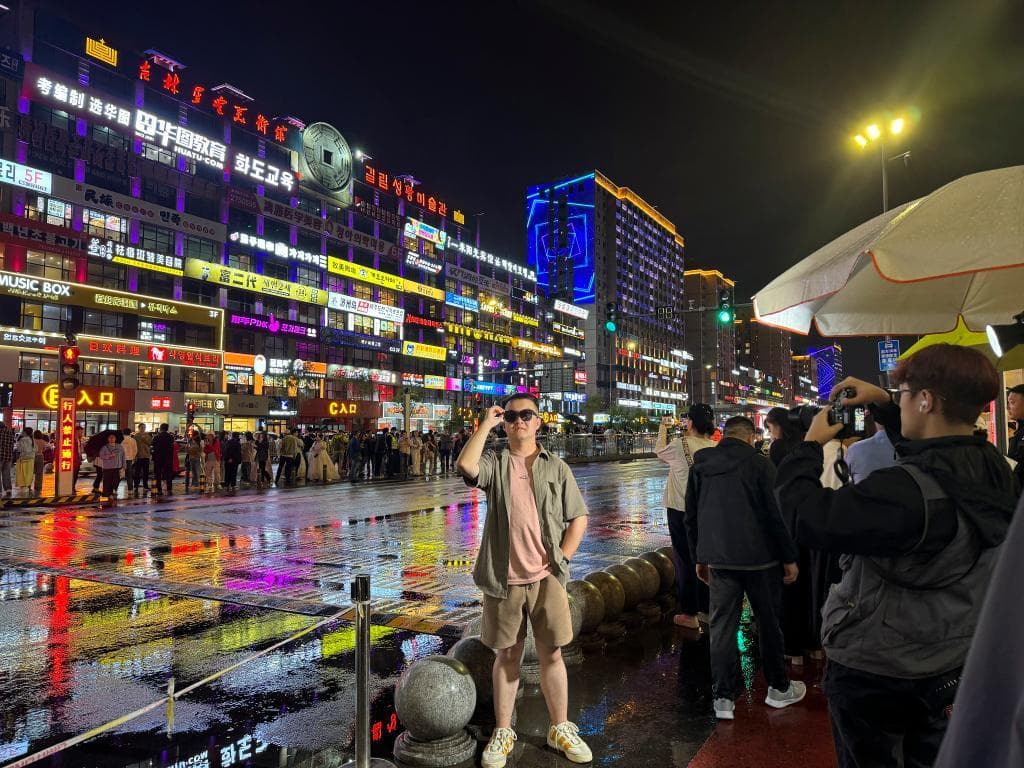 中国多地特色街景成旅游热门打卡点