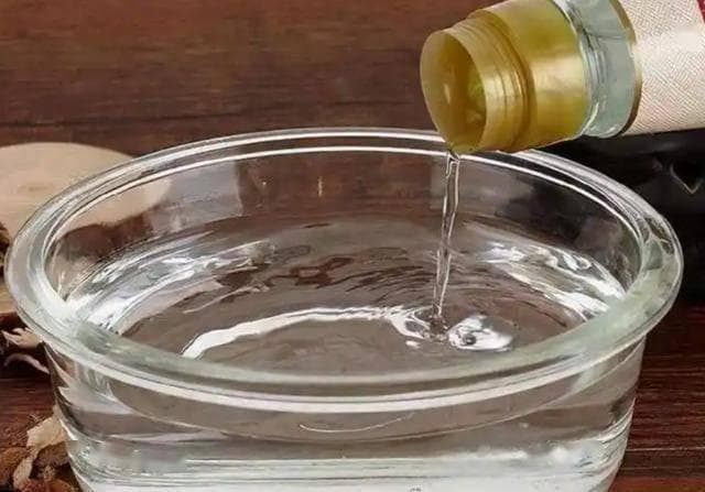 泡脚时要 “加醋” 吗？医生：你可能是搞错了，脚臭才会一直存在