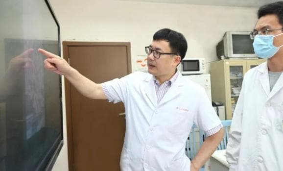 刘建仁：长时间刷手机突现手麻、无力，是怎么了？