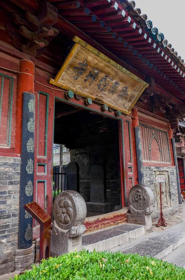 天津独乐寺行宫深秋探秘：一日游赏千年古刹，品味草原风情