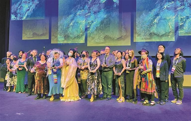 2024雨果奖揭晓 多位华裔作家获奖 女性作家耀眼