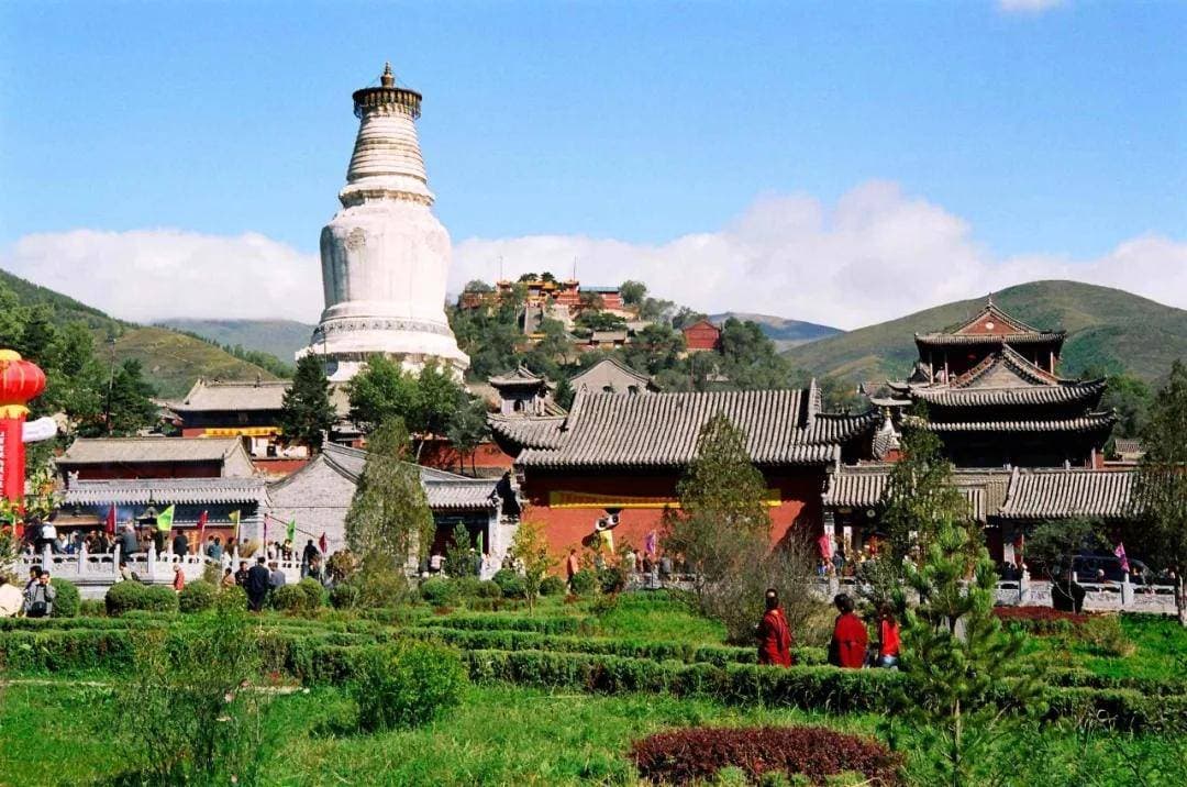 中国五大佛教名山，登顶两座可称虔诚，你朝拜过几座？