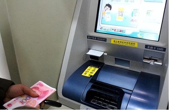 为什么建议没事可以多在手机银行转转账？背后有哪些好处呢？