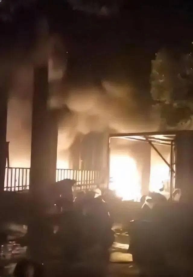 规范详解：室外电动自行车充电区与建筑的防火间距在不同规定、标准中的要求