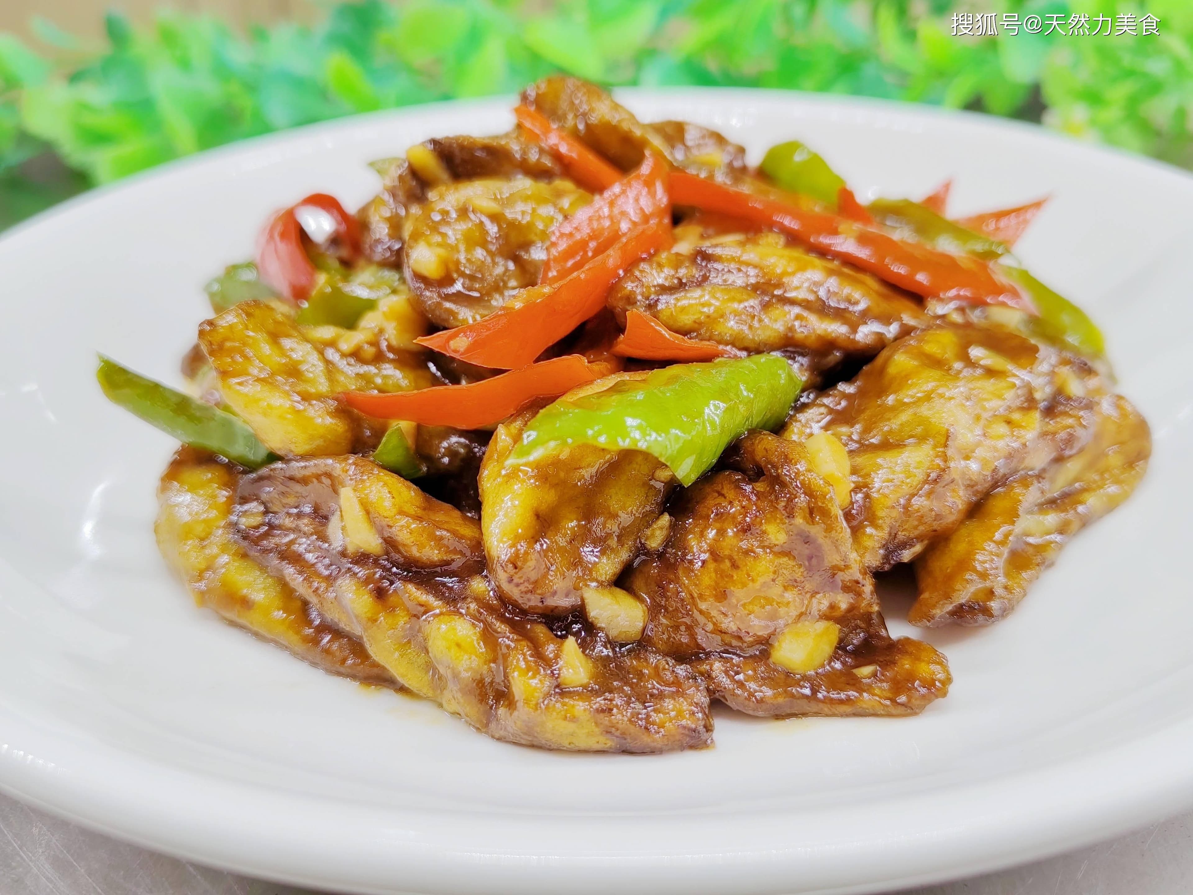 风味茄子这样做才好吃：外焦里嫩，香辣可口