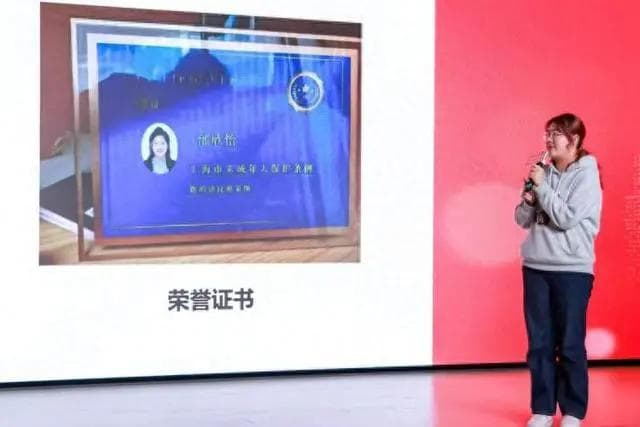 00后女孩从高中开始参与立法意见征询，“家门口”的基层立法联系点为普通人提供舞台