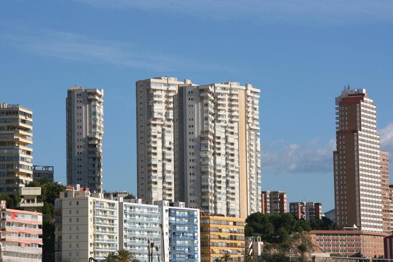 房产市场趋势分析与投资建议