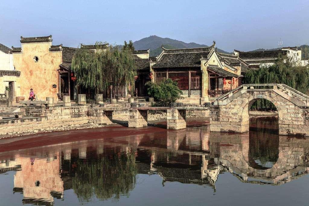 素有八卦村之称的呈坎古村明清古建筑群