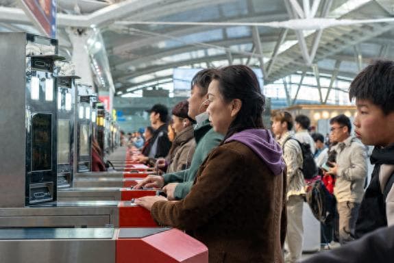 春运将启 广铁各单位全力备战